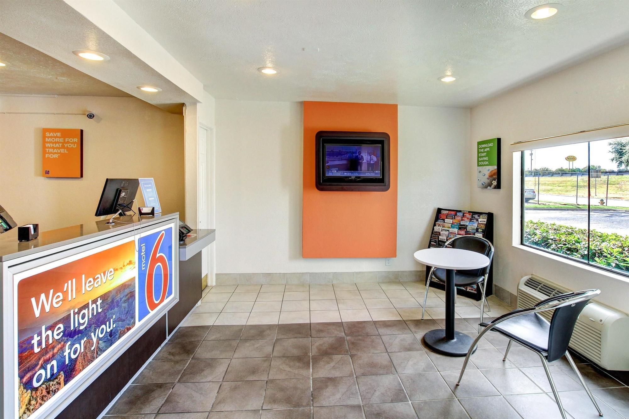 Days Inn By Wyndham Waco University Area Exterior foto