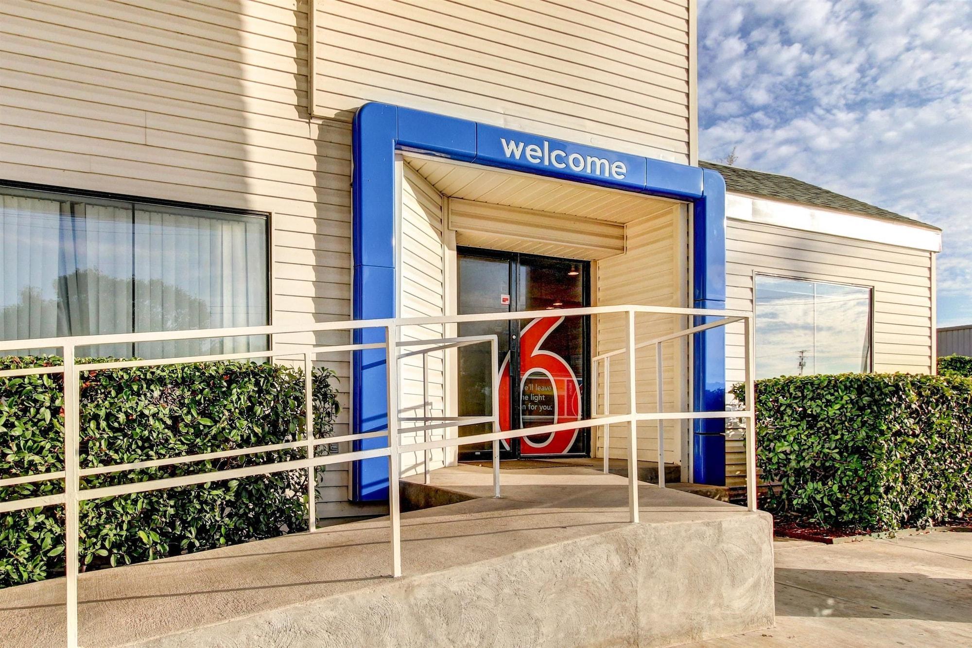 Days Inn By Wyndham Waco University Area Exterior foto
